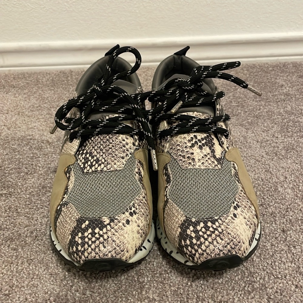 Steven Madden Sneakers